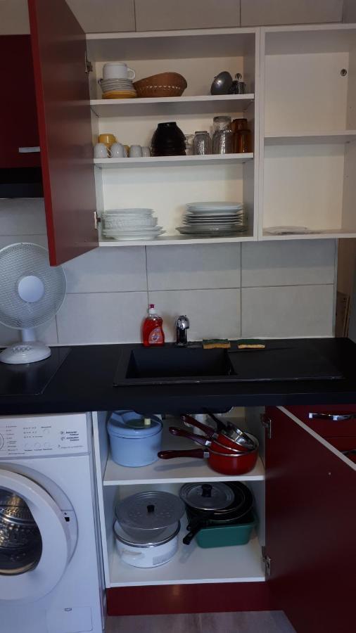 Studio Cabine Avec Jardinet A 30 M De La Plage, Au Calme. Gruissan Εξωτερικό φωτογραφία